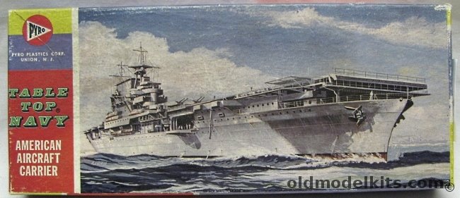 Pyro 1/1200 USS Hornet Aircraft Carrier (Essex Class) - Table Top Navy, C384-50 plastic model kit